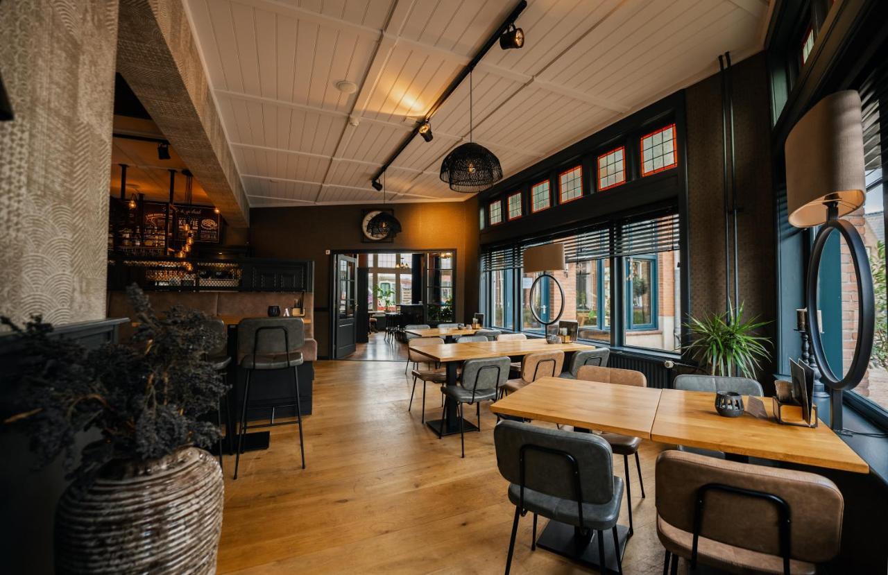 Hotel Restaurant De Jong Nes  Exterior photo
